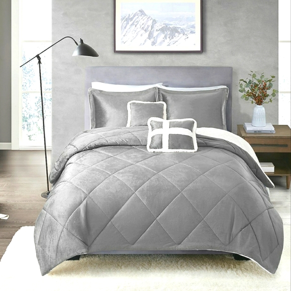 🌹KING 💫 Reversable 🤸‍♀️ 5 Piece Bed In A Bag ⭐ Mink to Sherpa Silver 🥳 NWT ⭐ - Picture 3 of 14